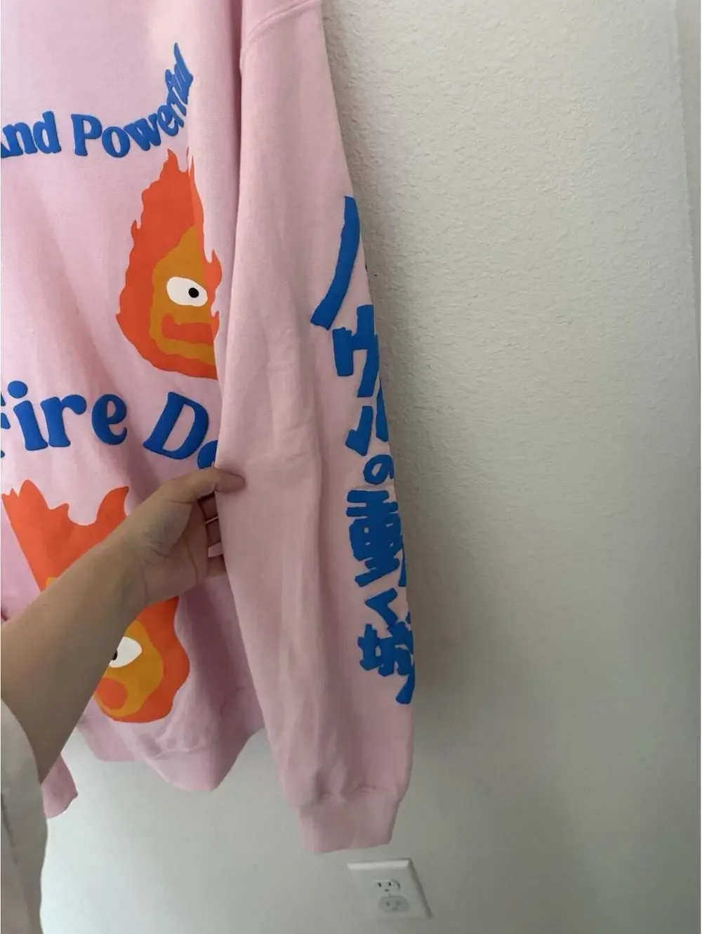 Box Lunch Women’s Medium Howls Moving Castle Pullover Ghibli Calcifer 3D Graphic